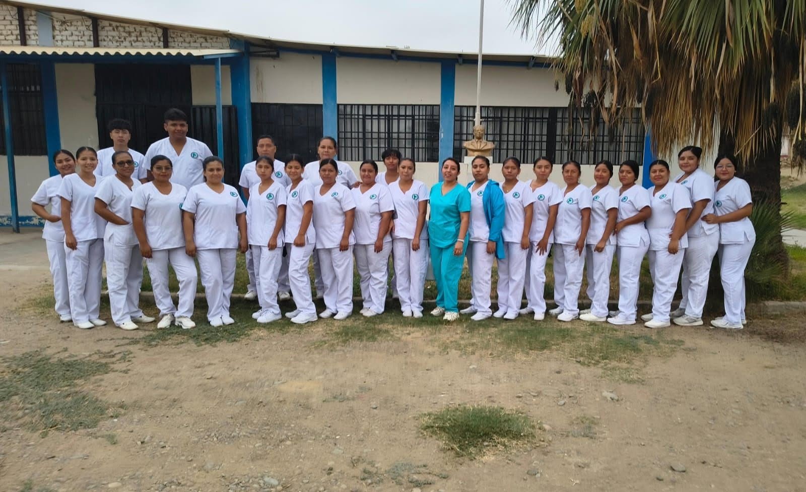 Estudiantes de Enfermería Técnica del IESTP La Huaca visitan el Servicio de Anatomía Patológica del Hospital de Paita